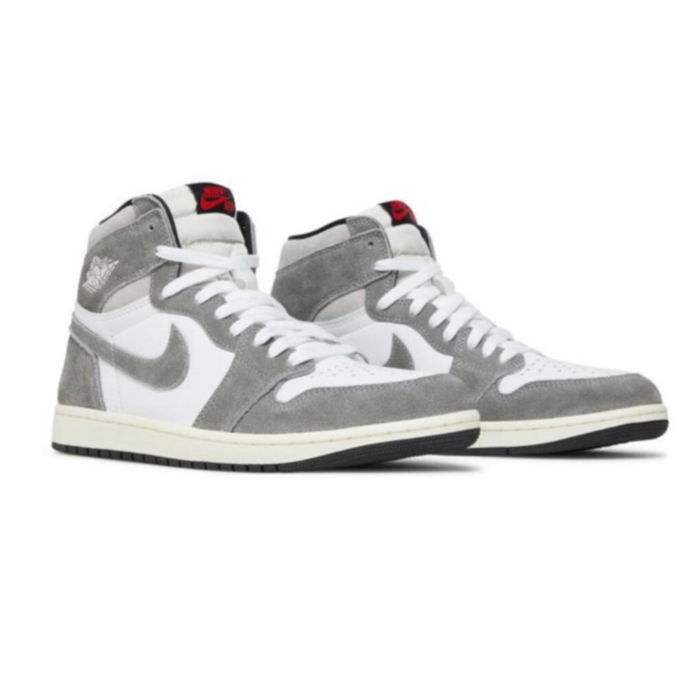 AIR JORDAN 1 HIGH OG BLACK WHITE LIGHT SMOKE GREY SIZE BIG KIDS 5.5Y PRELOVED